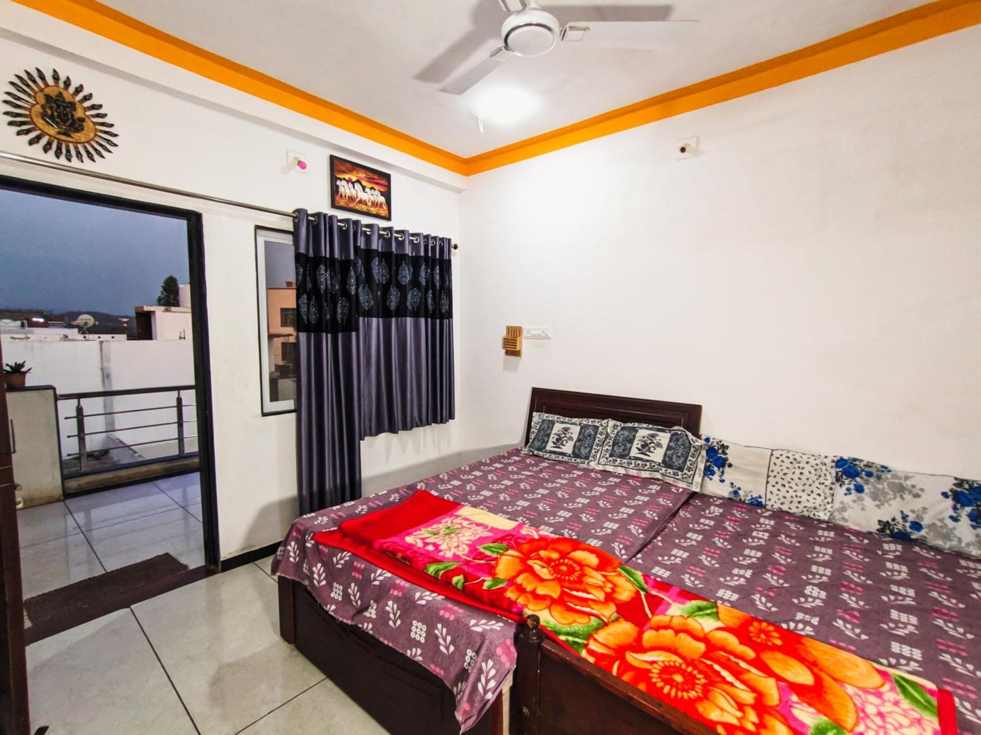 Bhavya Homestay Garudeshwar Exterior photo