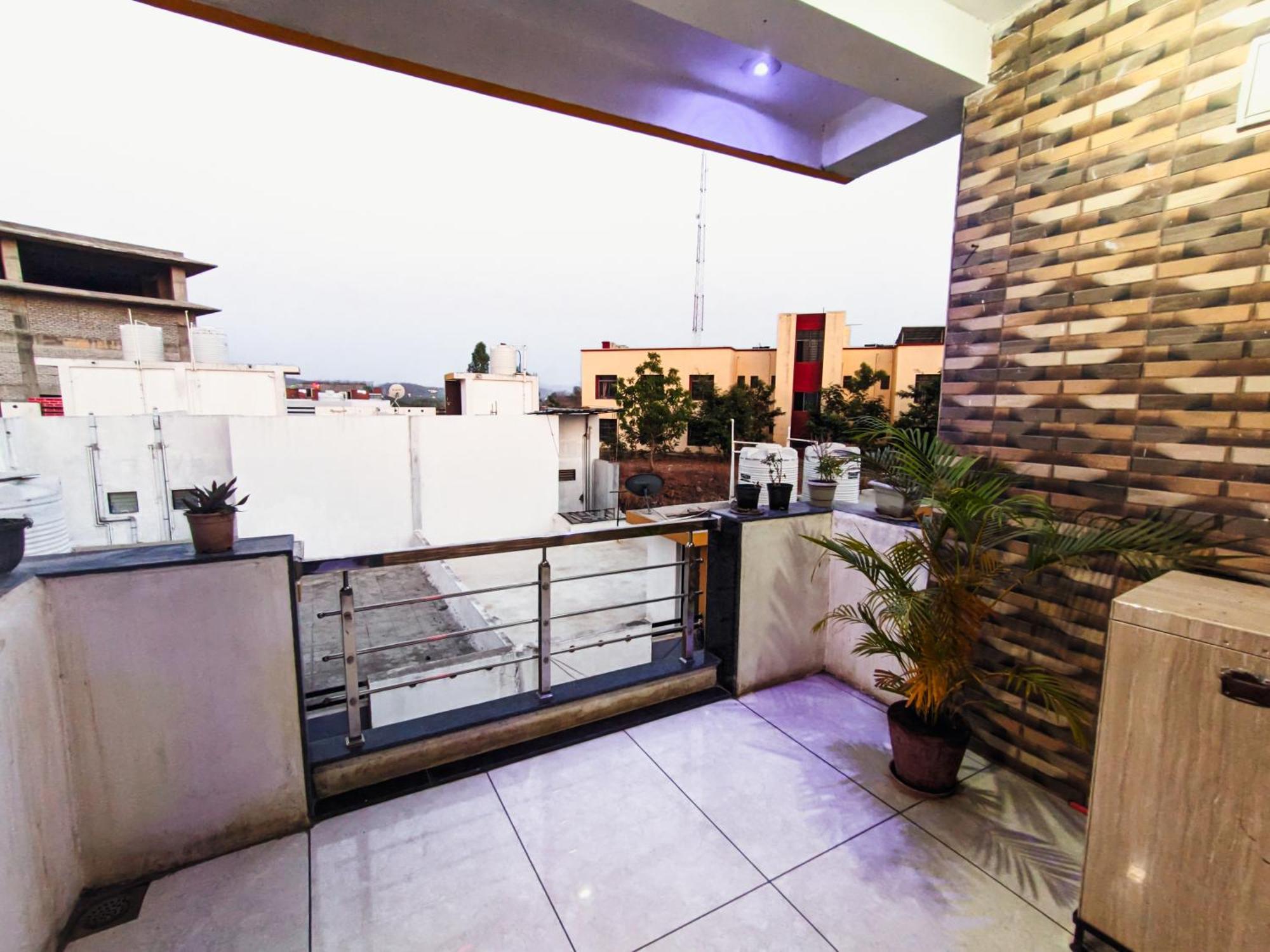 Bhavya Homestay Garudeshwar Exterior photo